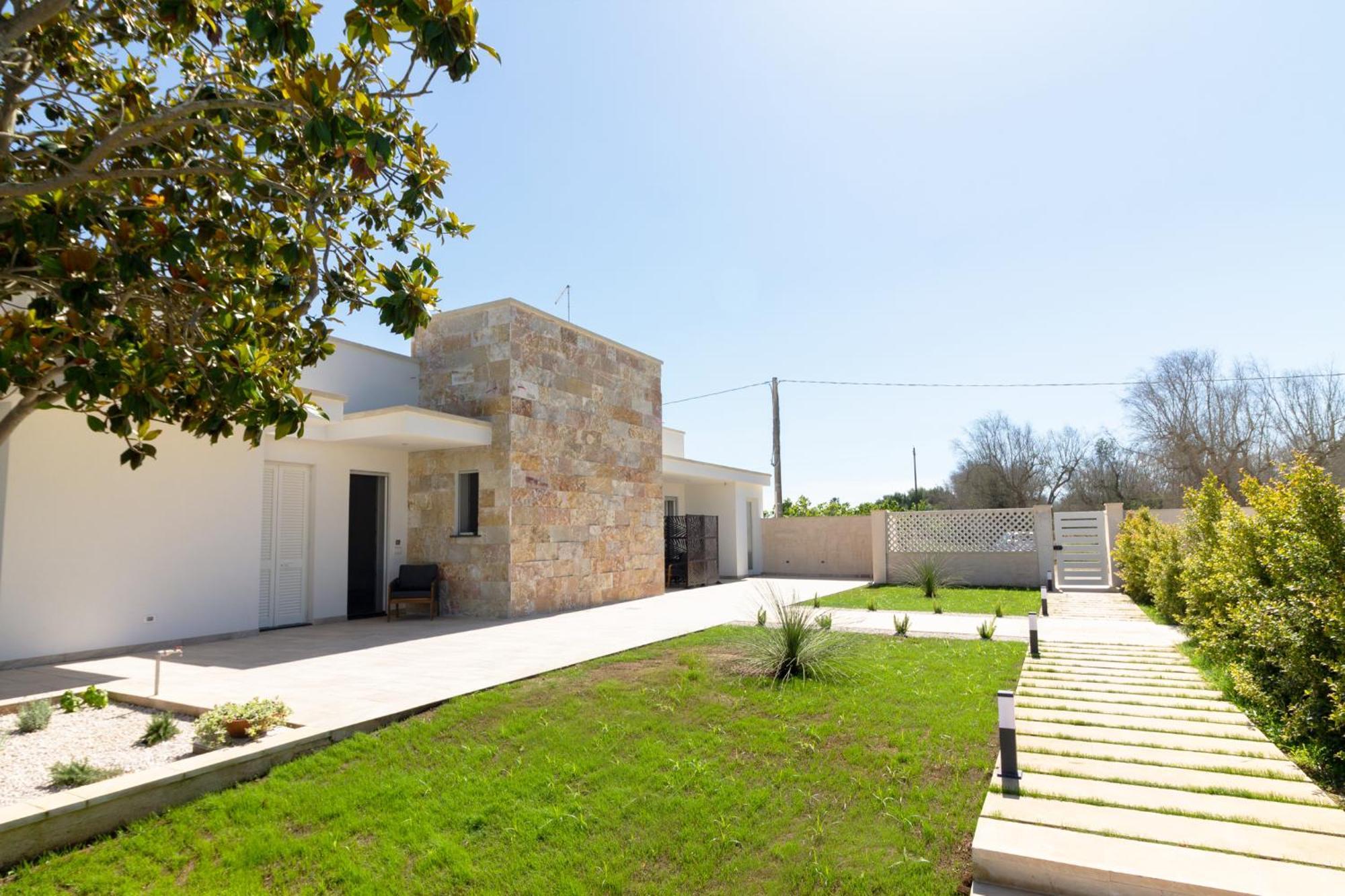 Sound Garden Charming Rooms Torre dell'Orso Exterior foto